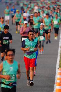 BIB: 5204, 0288
                            <button type="button" onclick="openModal(10510200)" class="btn btn-primary btn-sm float-right btn-popup" data-toggle="modal" data-target=".modal-high-quality">
                        <i class="fas fa-shopping-cart"></i> Add to Cart
                    </button>
                                            <button type="button" onclick="isThisMe(10510200, true)" class="btn btn-success btn-sm float-right btn-popup btn-isme hidden" data-toggle="tooltip" data-placement="bottom" title="นี่คือรูปของคุณใช่ไหม คลิกที่นี่เพื่อเอาเข้าอัลบั้ม">
                        <i class="fas fa-plus"></i> Add to album
                    </button>
                    <button type="button" onclick="isThisMe(10510200, false)" class="btn btn-warning btn-sm float-right btn-popup btn-isnotme hidden">
                        <i class="fas fa-ban"></i> Remove from album
                    </button>